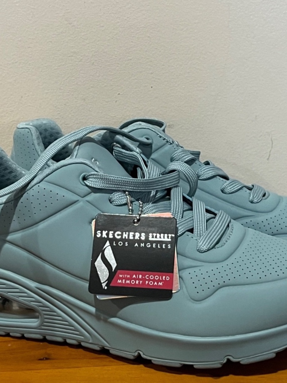 NEW NWT Women's Skechers Lace Up Sneakers Uno Stand On Air Foam Grey Blue 9.5 M - Picture 2 of 14